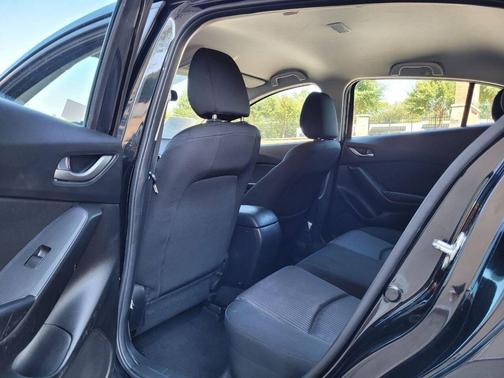 2015 Mazda Mazda3 i Touring