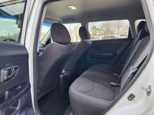 2013 Kia Soul Base
