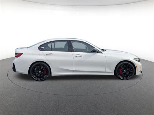 2025 BMW 330 i xDrive