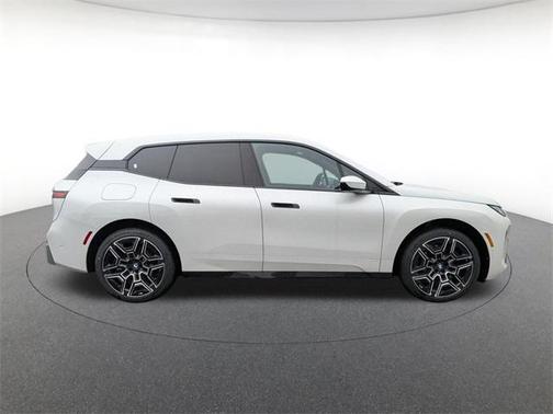 2026 BMW iX xDrive60