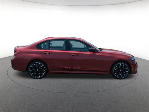 2025 BMW 330 i xDrive