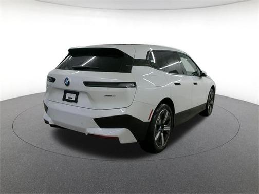 2025 BMW iX xDrive50