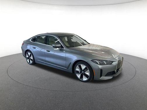 Skyscraper Grey Metallic 2026 BMW i4 Gran Coupe xDrive40