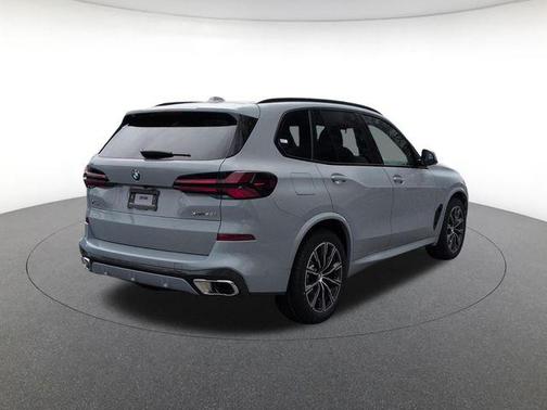 Dravit Grey Metallic 2026 BMW X5 xDrive40i