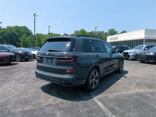 2026 BMW X7 M60i
