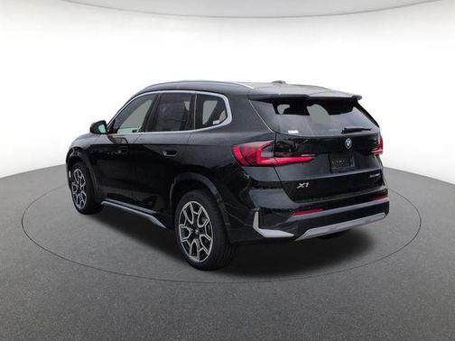 Black Sapphire Metallic 2026 BMW X1 xDrive28i