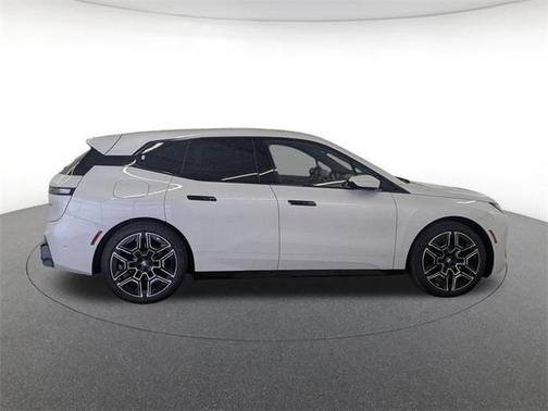 2026 BMW iX xDrive60