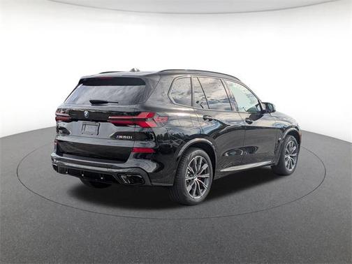 2026 BMW X5 M60i