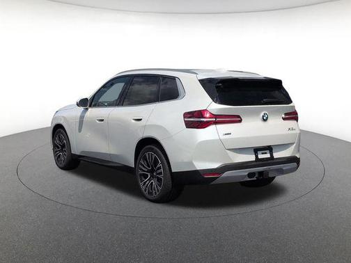 Mineral White Metallic 2026 BMW X3 30 xDrive