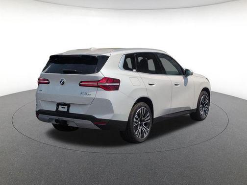 Mineral White Metallic 2026 BMW X3 30 xDrive
