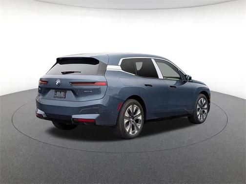 2026 BMW iX xDrive45