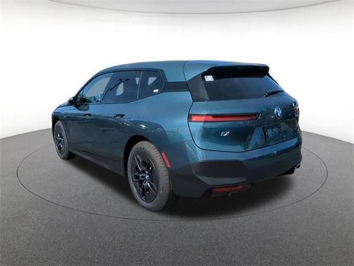 2025 BMW iX xDrive50
