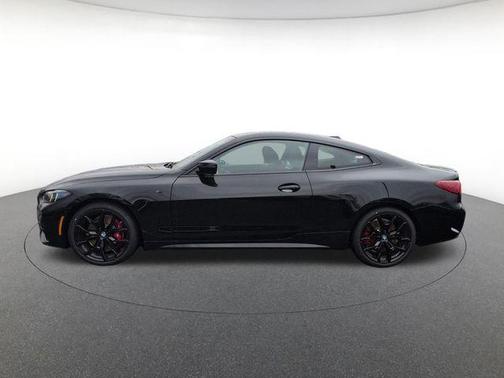 Black Sapphire Metallic 2026 BMW M440 i xDrive