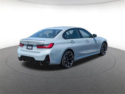 2025 BMW 330 i xDrive