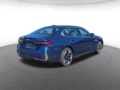 2026 BMW 530 i xDrive