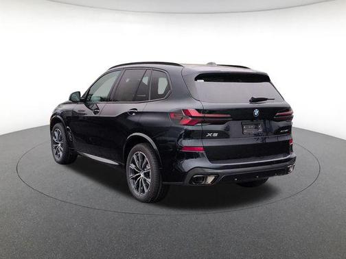 Black Sapphire 2026 BMW X5 xDrive40i