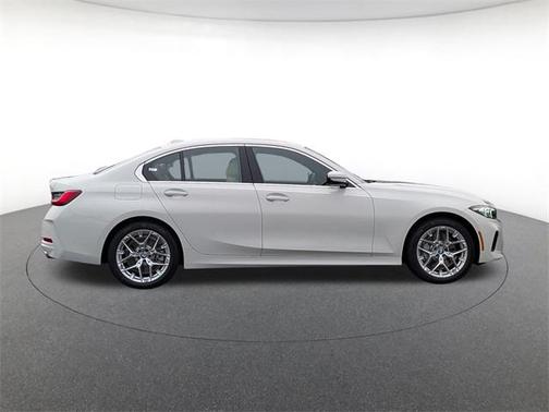 2025 BMW 330 i xDrive