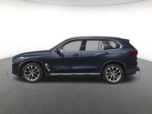 Carbon Black Metallic 2026 BMW X5 xDrive40i