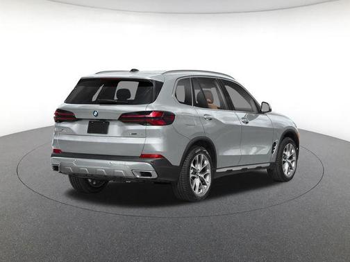 Gray Metallic 2026 BMW X5 xDrive40i