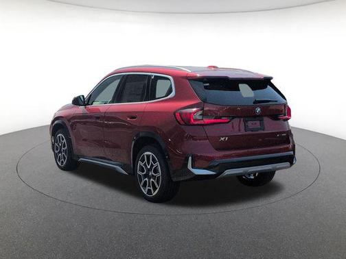Vegas Red Metallic 2026 BMW X1 xDrive28i