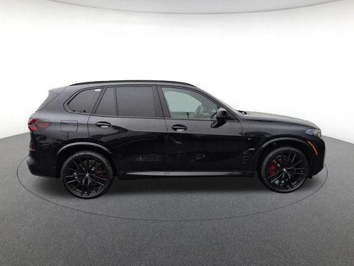 Black Sapphire Metallic 2026 BMW X5 M60i