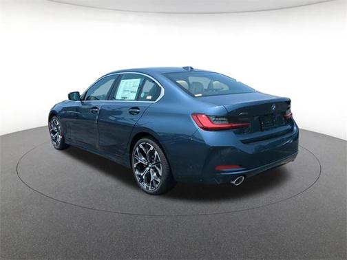 2025 BMW 330 i xDrive