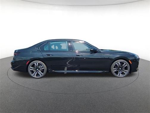 2025 BMW 760 i xDrive