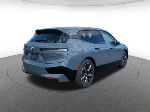 2025 BMW iX xDrive50