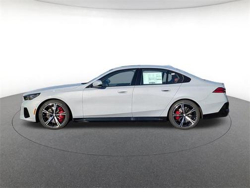 2026 BMW 540 i xDrive