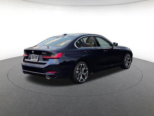 Tanzanite Blue II Metallic 2026 BMW 330 xDrive NA