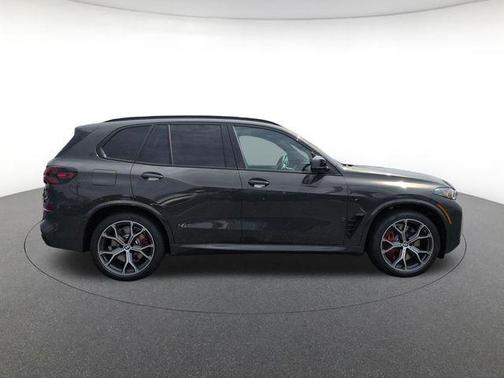 Dravit Grey Metallic 2026 BMW X5 M60i