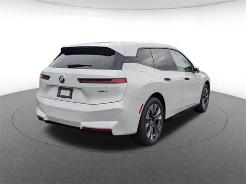 2026 BMW iX xDrive45