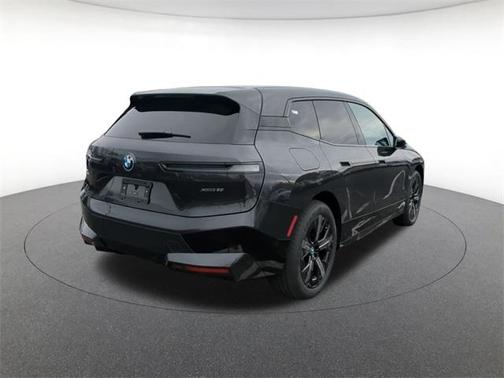 2025 BMW iX xDrive50