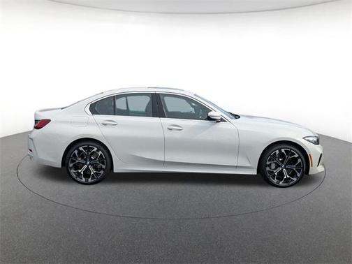 2025 BMW 330 i xDrive