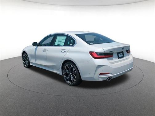 2025 BMW 330 i xDrive