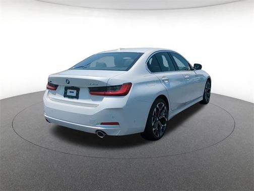 2025 BMW 330 i xDrive