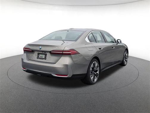 2026 BMW 530 i xDrive