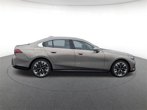 2026 BMW 530 i xDrive