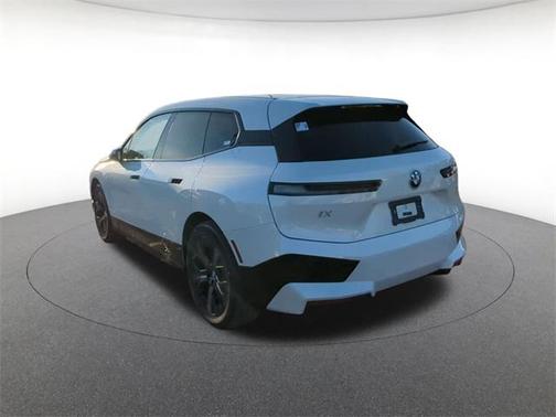 2025 BMW iX xDrive50