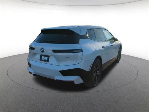 2025 BMW iX xDrive50