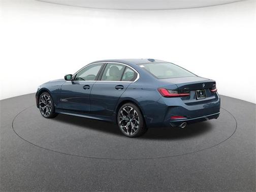 2025 BMW 330 i xDrive