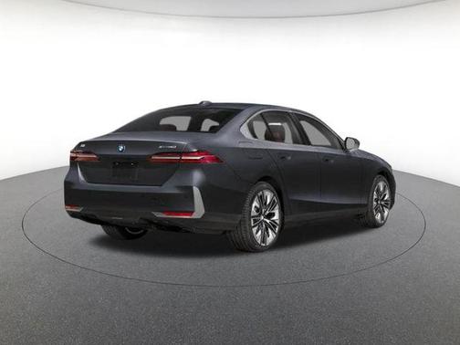 Black Sapphire Metallic 2026 BMW i5 M60