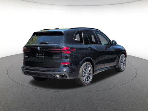 Black Sapphire Metallic 2026 BMW X5 PHEV xDrive50e