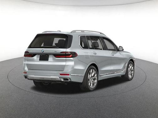 Gray Metallic 2027 BMW X7 xDrive40i