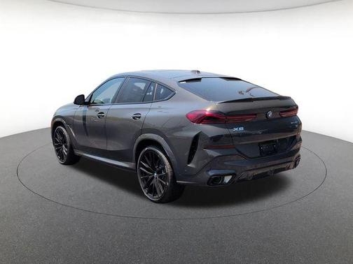 C36 2027 BMW X6 xDrive40i