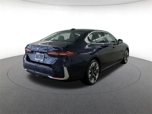 2026 BMW 530 i xDrive