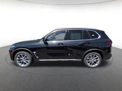 Black Sapphire Metallic 2026 BMW X5 xDrive40i