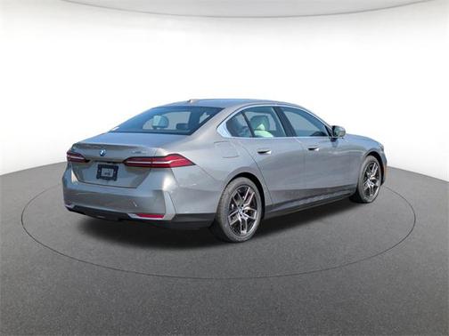 2026 BMW i5 xDrive40