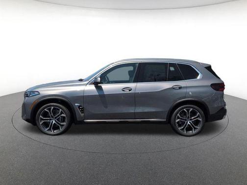 Gray Metallic 2026 BMW X5 xDrive40i