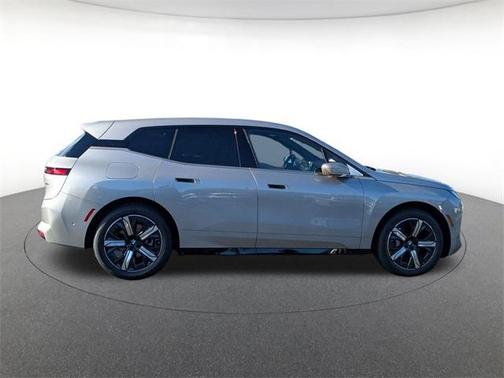 2026 BMW iX xDrive45